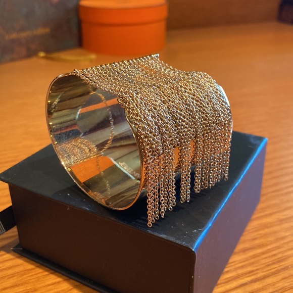 Gold tone fringe cuff - Picture 5 of 8